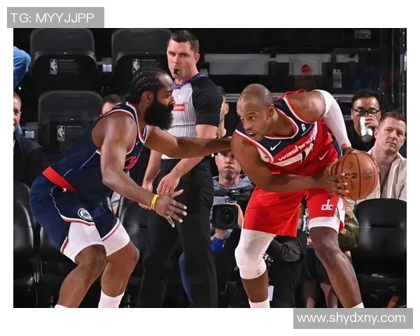 火箭与快船激战录播回顾精彩瞬间与关键时刻分析